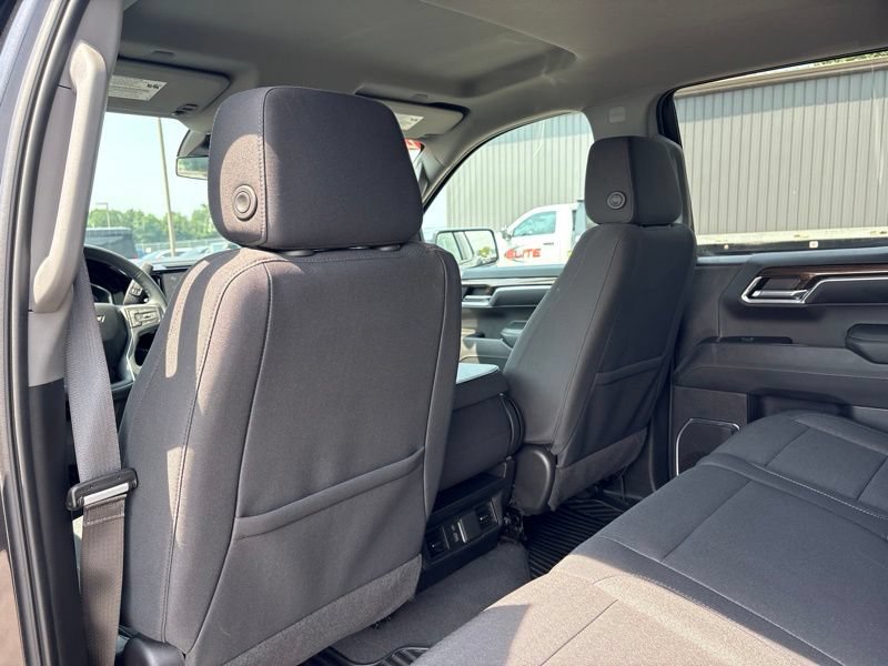 Used 2024 Chevrolet Silverado 1500 LT AWD/4WD image 13