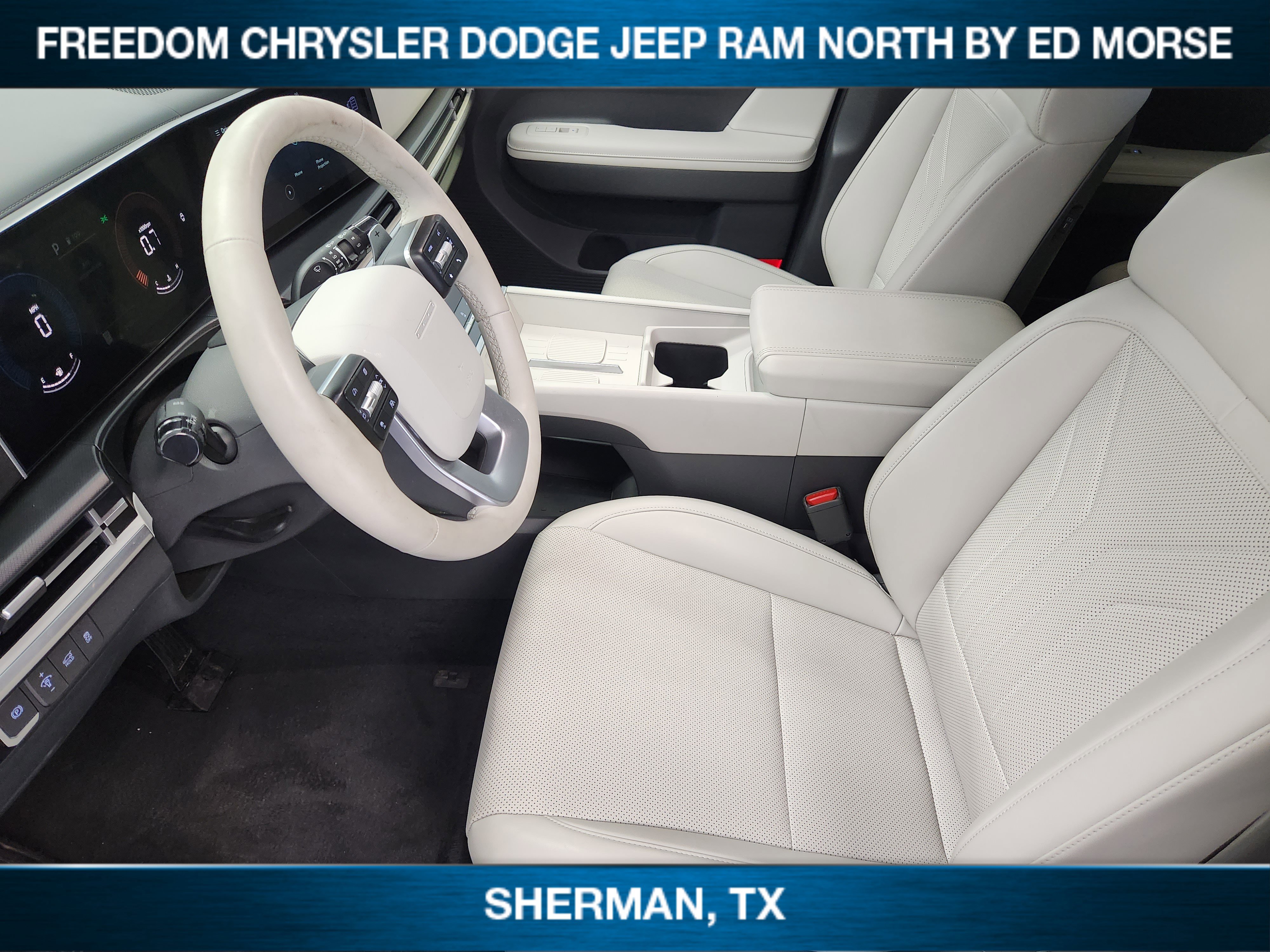 Used 2025 Hyundai Santa Fe SEL image 10