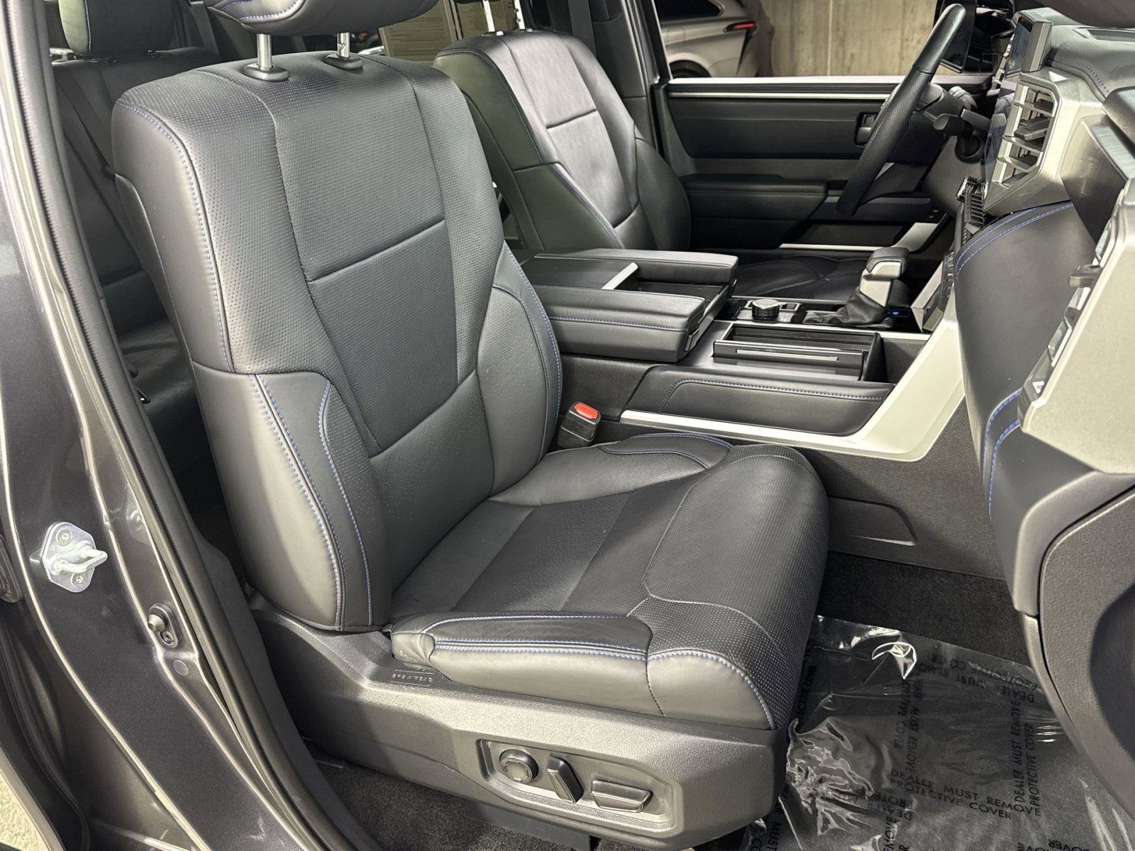 Used 2024 Toyota Tundra Platinum AWD/4WD image 40