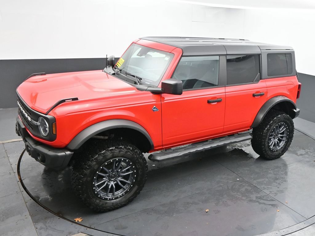 Used 2023 Ford Bronco Black Diamond image 17