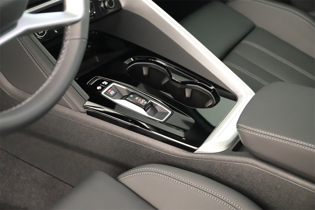 New 2025 Audi Q5 Premium Plus image 17