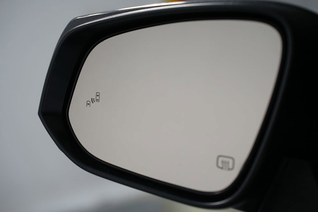 Used 2023 Toyota Highlander LE image 26