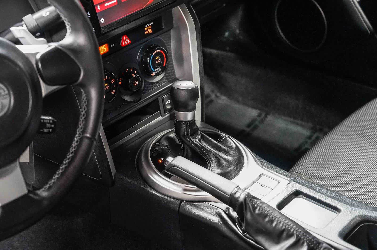 Certified 2020 Toyota 86 RWD image 23