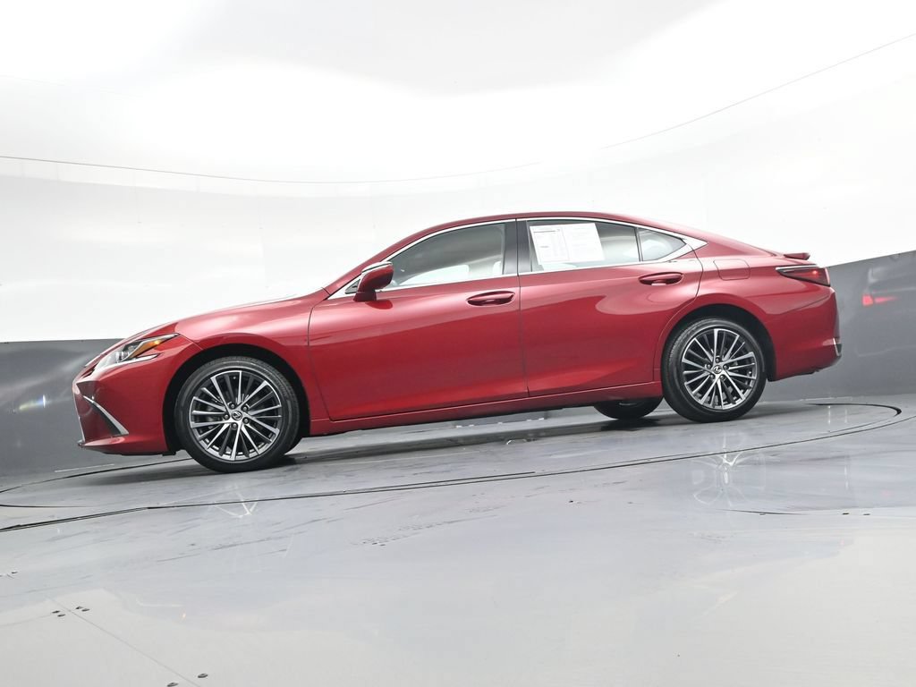 Used 2025 Lexus ES 300h w/ Premium Package FWD image 50