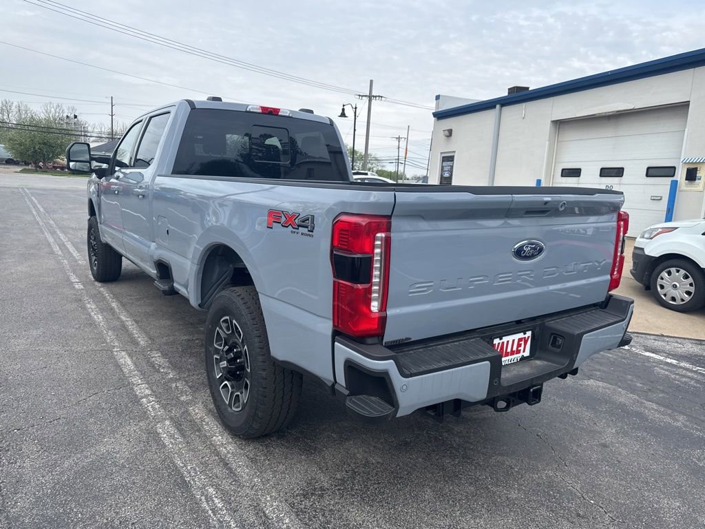 Used 2025 Ford F350 Lariat w/ Lariat Ultimate Package AWD/4WD image 5