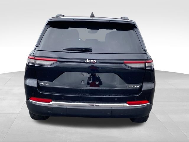 Used 2023 Jeep Grand Cherokee Limited AWD/4WD image 4