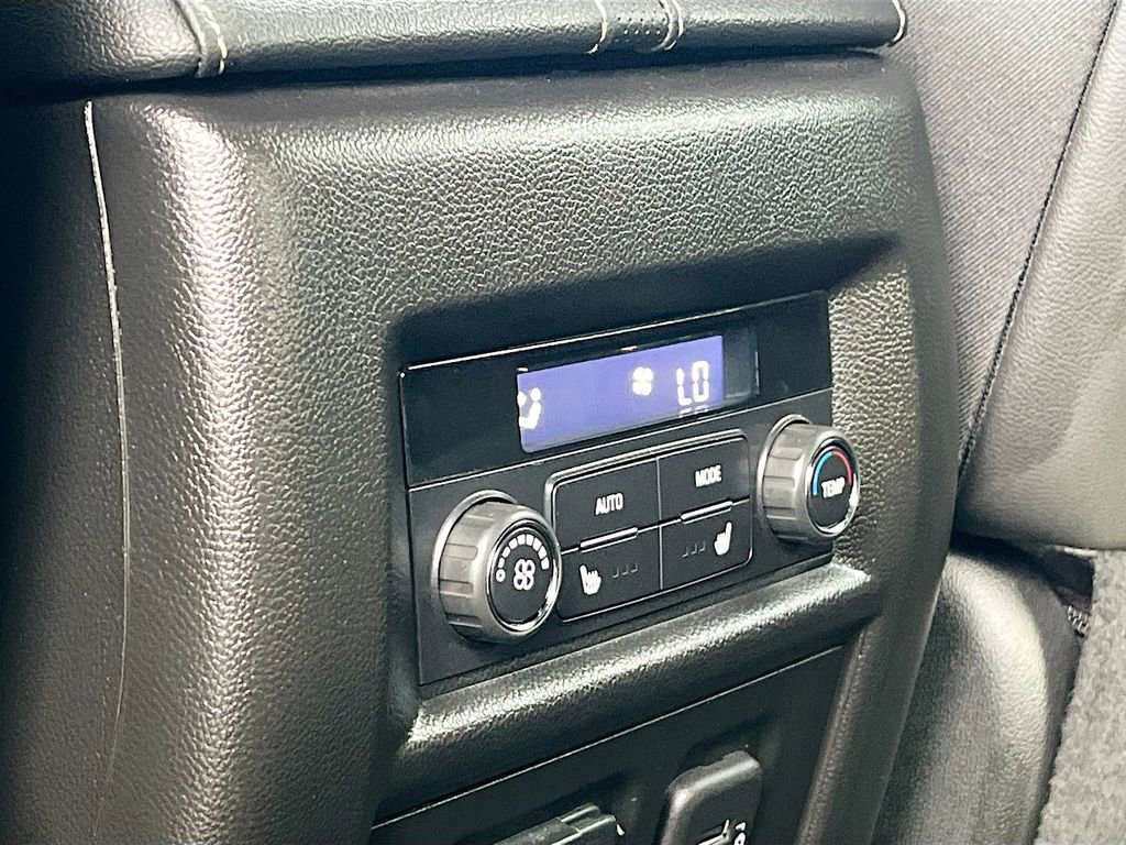 Used 2023 Chevrolet Traverse Premier image 26