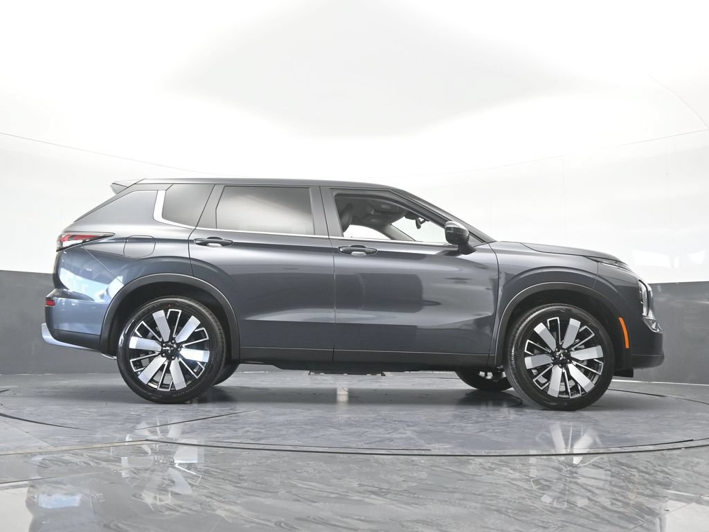 New 2026 Mitsubishi Outlander SE FWD image 63