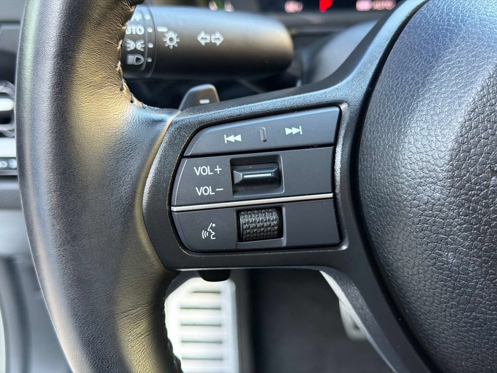 Used 2023 Honda Accord Sport image 30