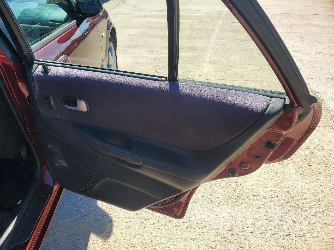 Used 2003 MAZDA Protege FWD image 8