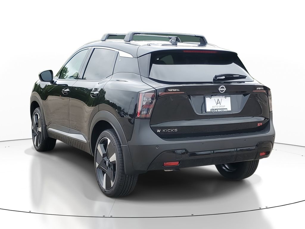 New 2025 Nissan Kicks SR image 3