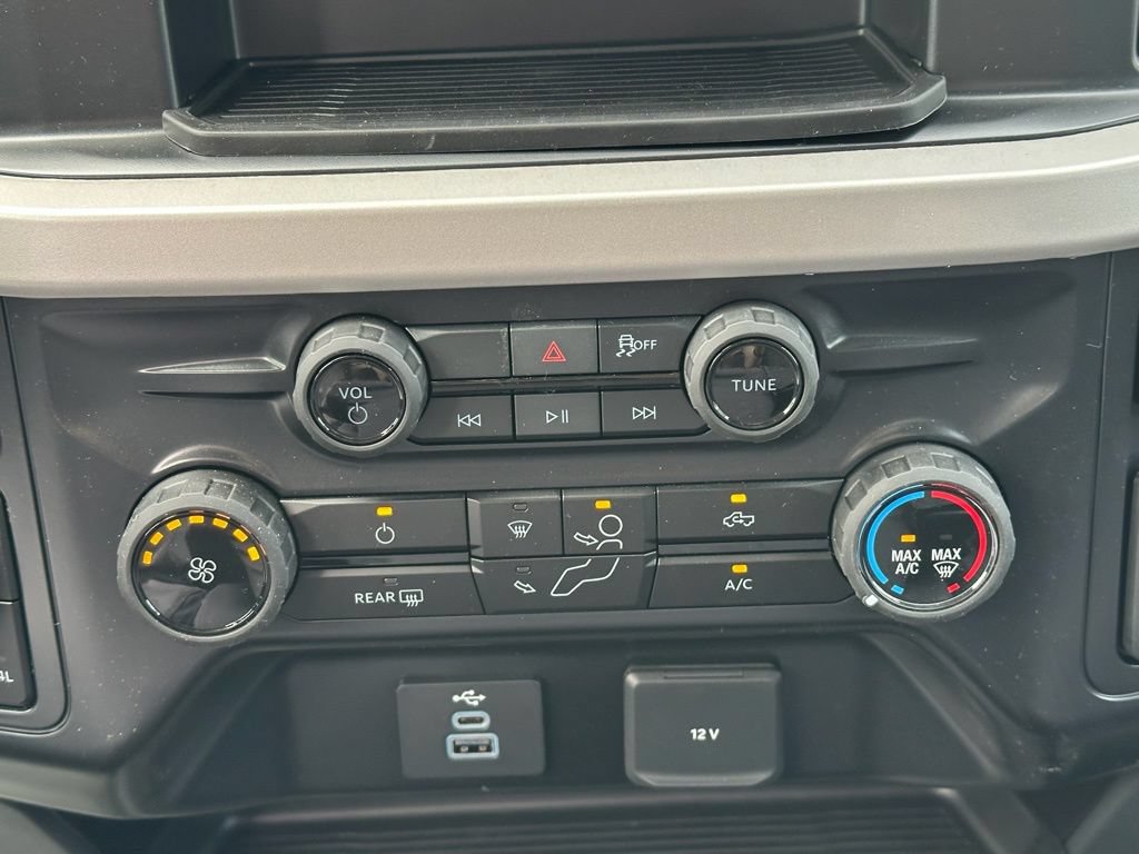 New 2026 Ford F550 4x4 SuperCab Super Duty image 15
