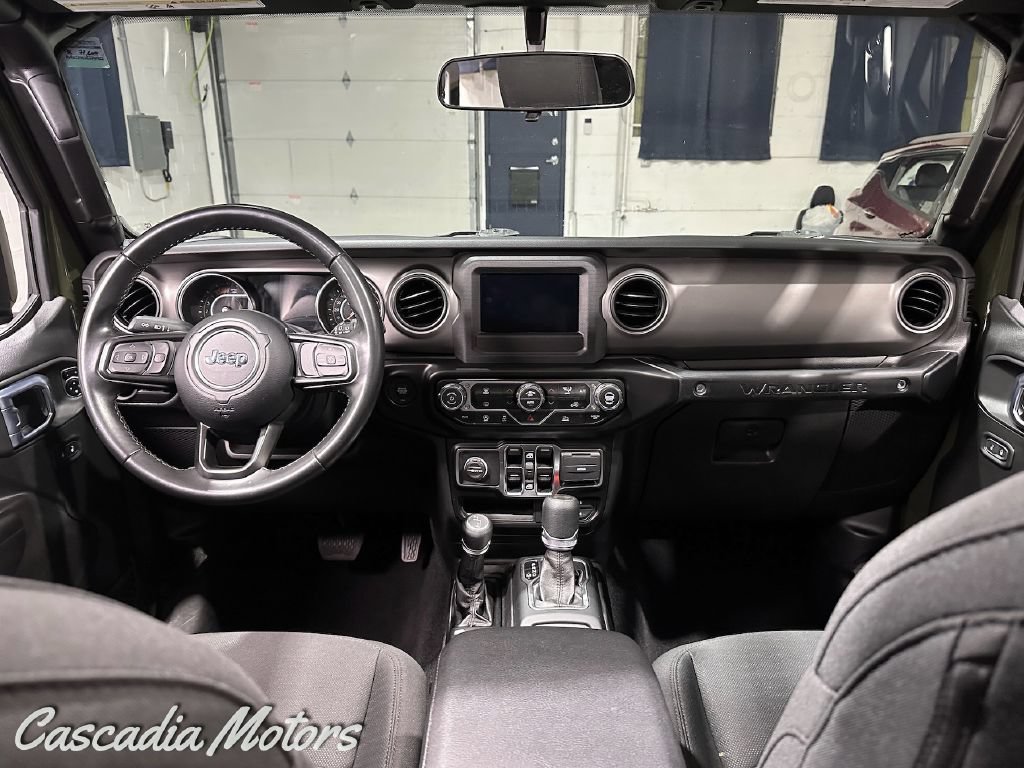 Used 2021 Jeep Wrangler Unlimited Sport AWD/4WD image 17