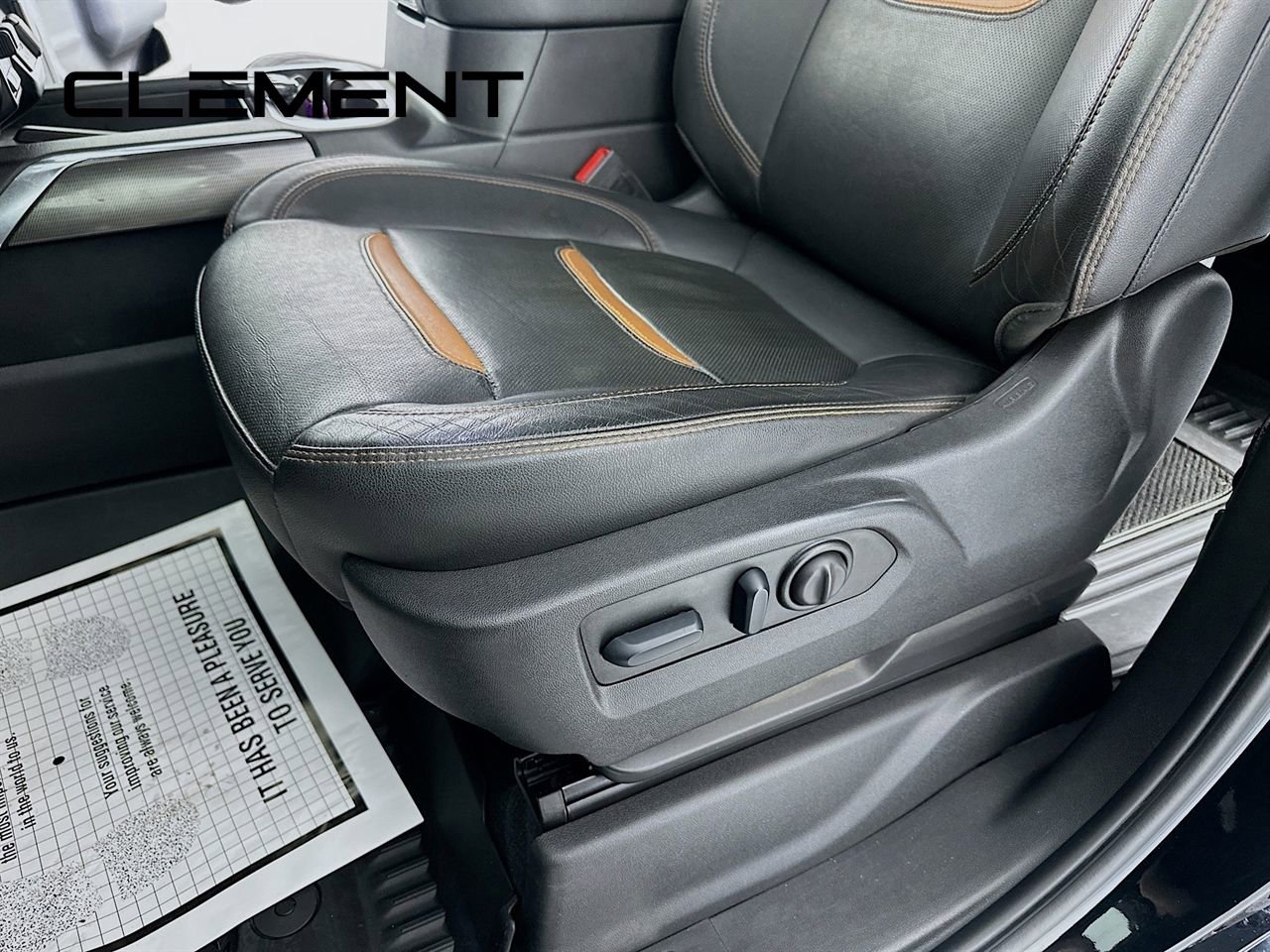 Used 2023 GMC Sierra 3500 AT4 w/ AT4 Preferred Package AWD/4WD image 30