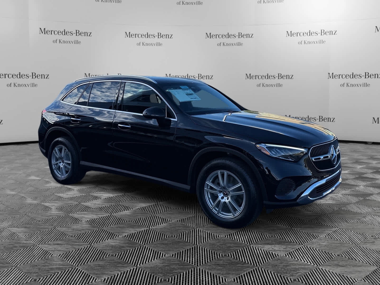 Used 2026 Mercedes-Benz GLC 300 4MATIC image 7