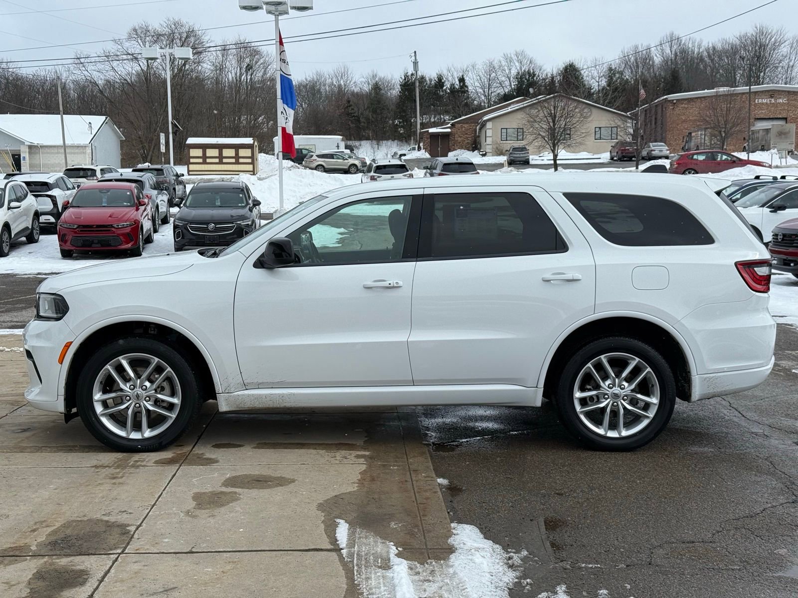 Used 2023 Dodge Durango GT image 3