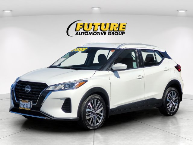 Certified 2023 Nissan Kicks SV FWD image 5