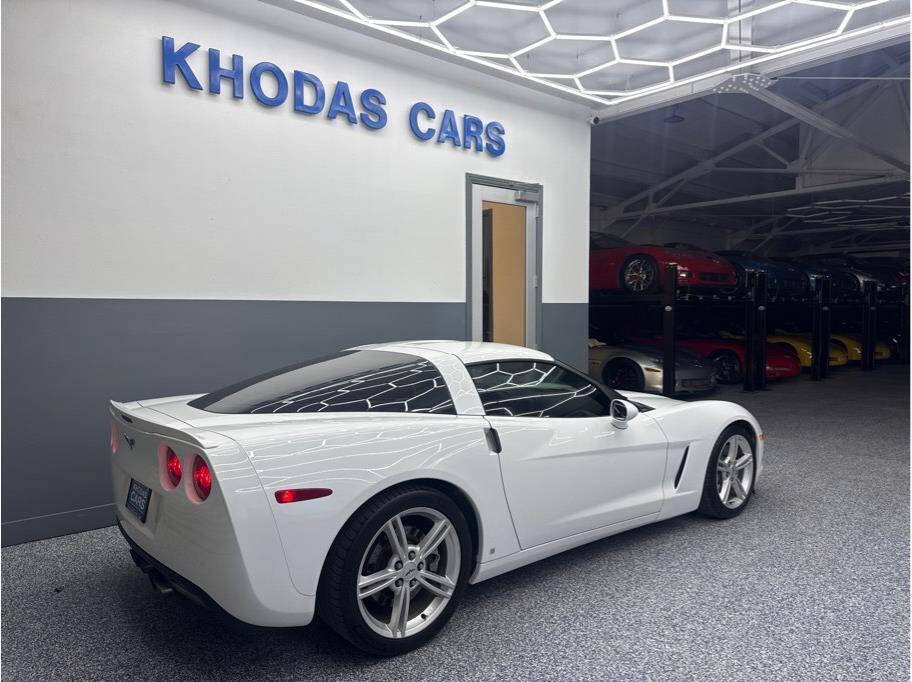 Used 2009 Chevrolet Corvette Coupe w/ Preferred Equipment Group RWD image 8