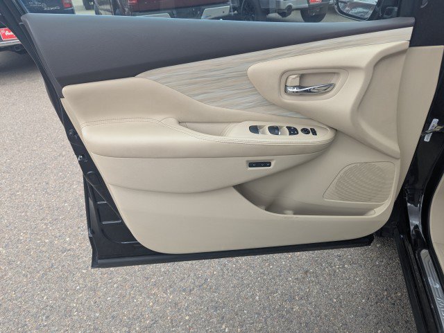 Used 2015 Nissan Murano Platinum w/ Platinum Technology Package AWD/4WD image 9
