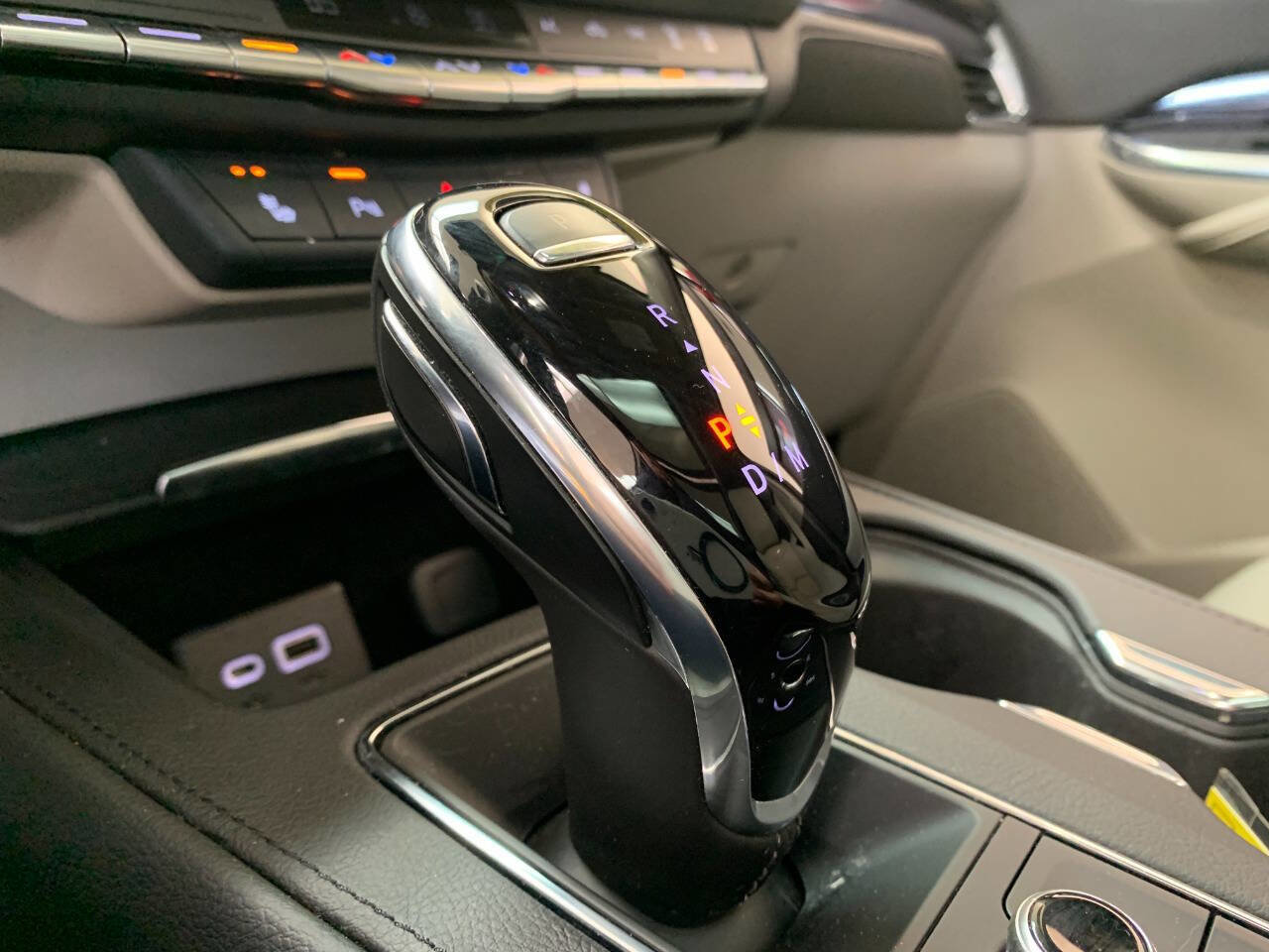 Used 2023 Cadillac XT4 Luxury w/ Cold Weather Package image 16