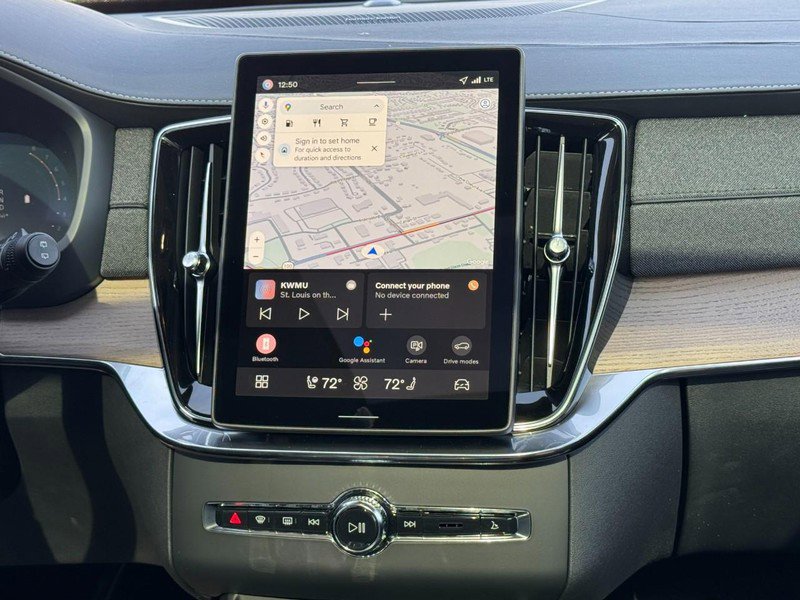 New 2026 Volvo XC90 B5 Plus w/ Protection Package image 8