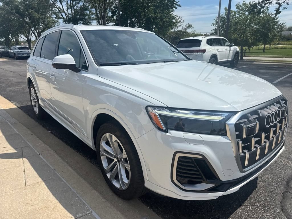 Used 2025 Audi Q7 3.0T Premium Plus AWD/4WD image 9