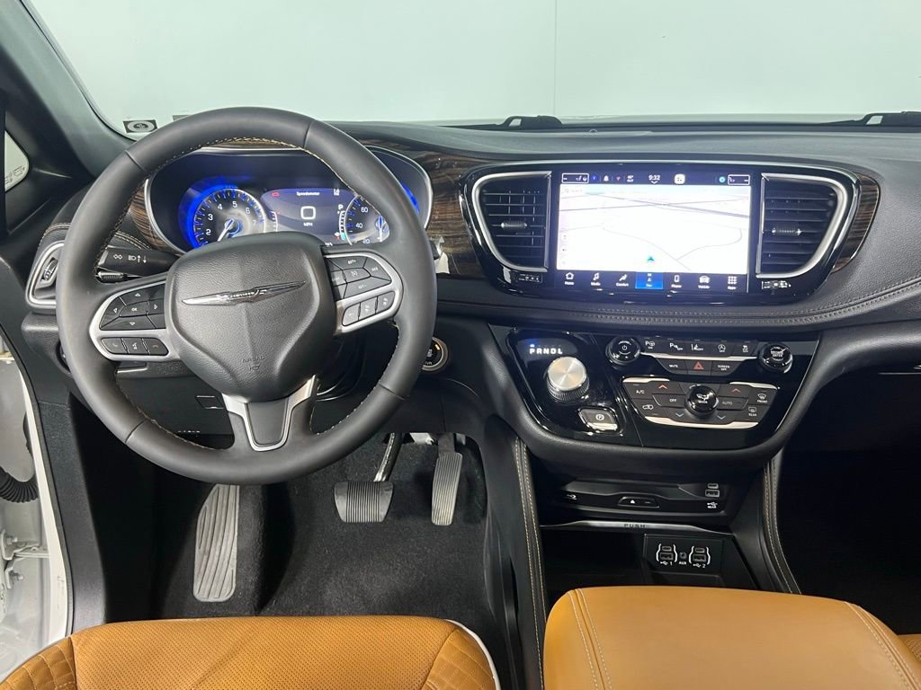Used 2022 Chrysler Pacifica Pinnacle image 13