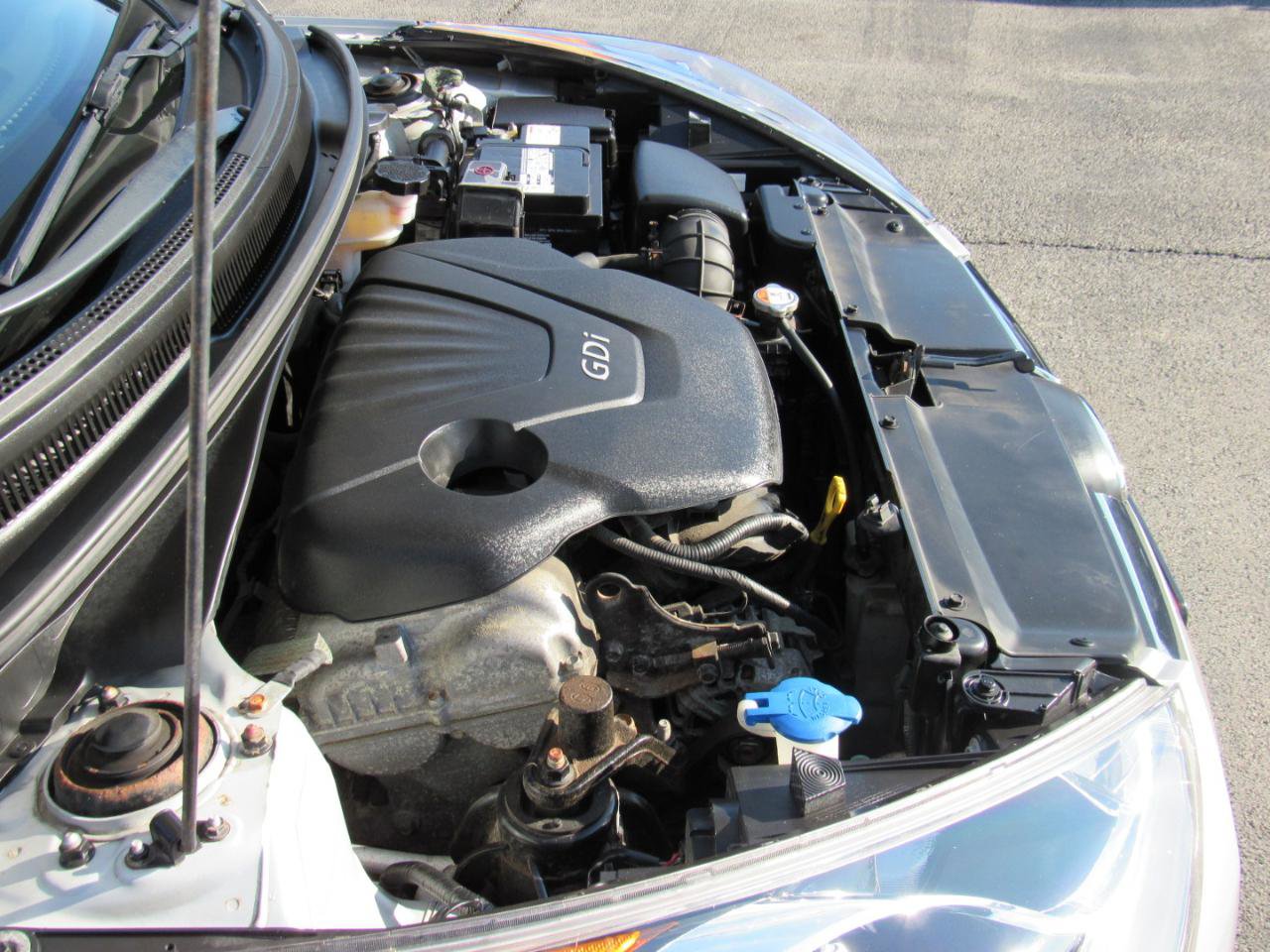 Used 2013 Hyundai Veloster image 36