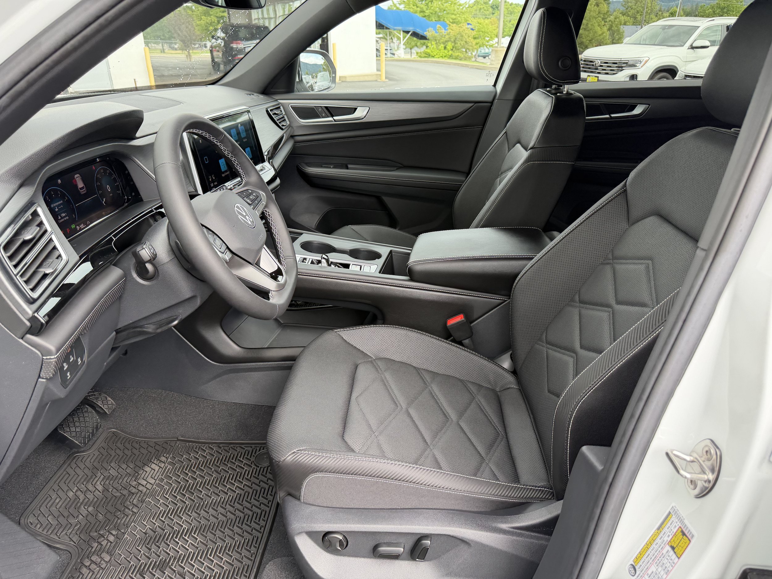 New 2026 Volkswagen Atlas Cross Sport SE AWD/4WD image 11