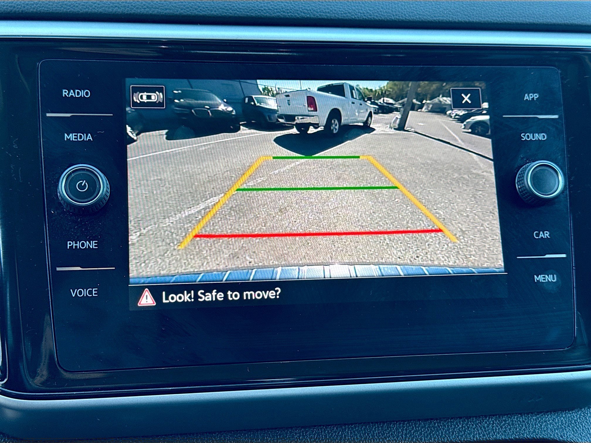 Used 2023 Volkswagen Atlas SE w/ Black Wheel Package image 33