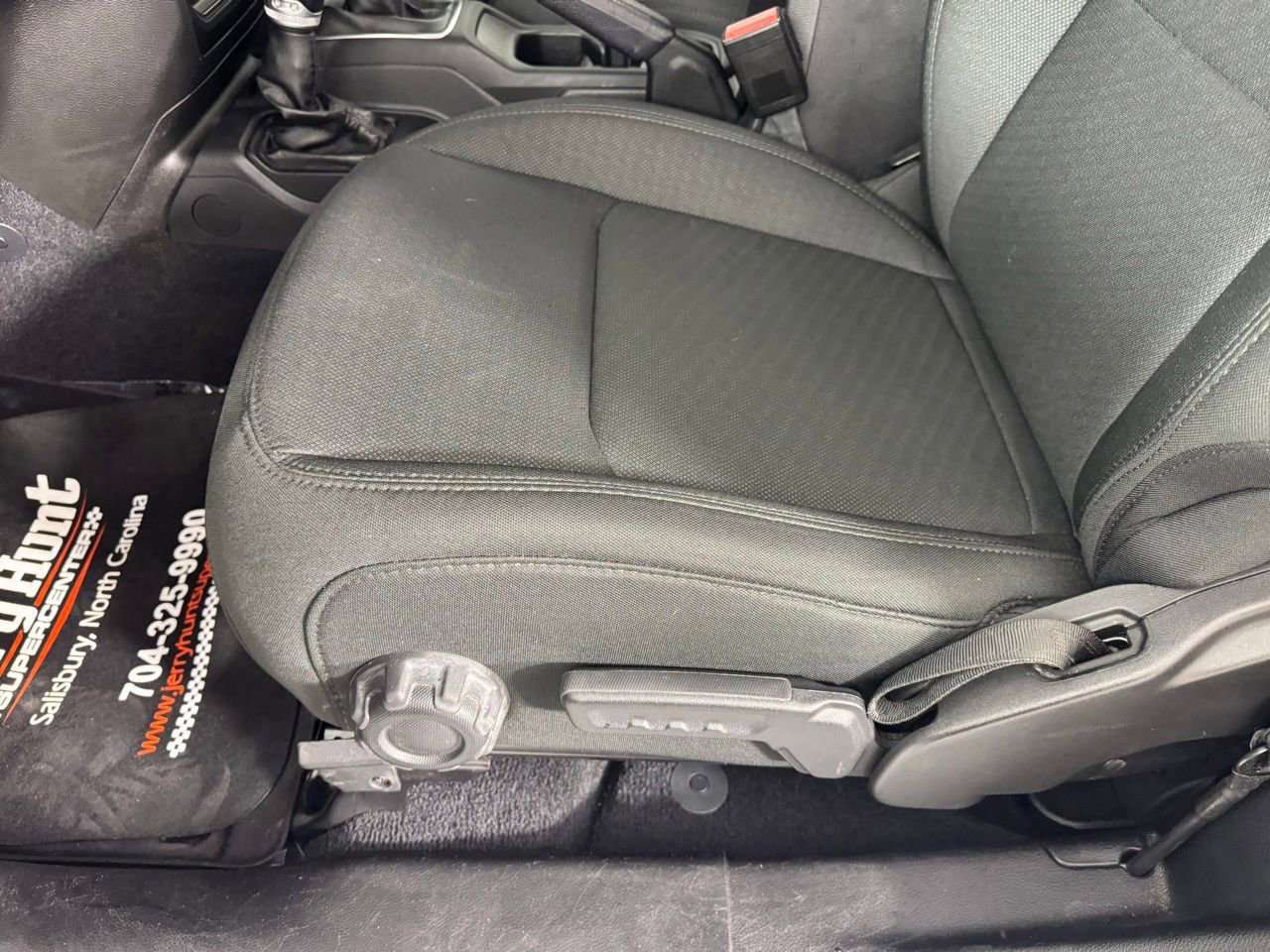 Used 2021 Jeep Wrangler Sport image 12