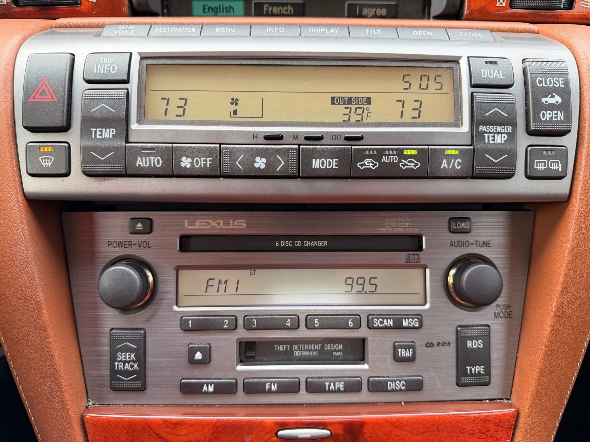 Used 2002 Lexus SC 430 Convertible image 25