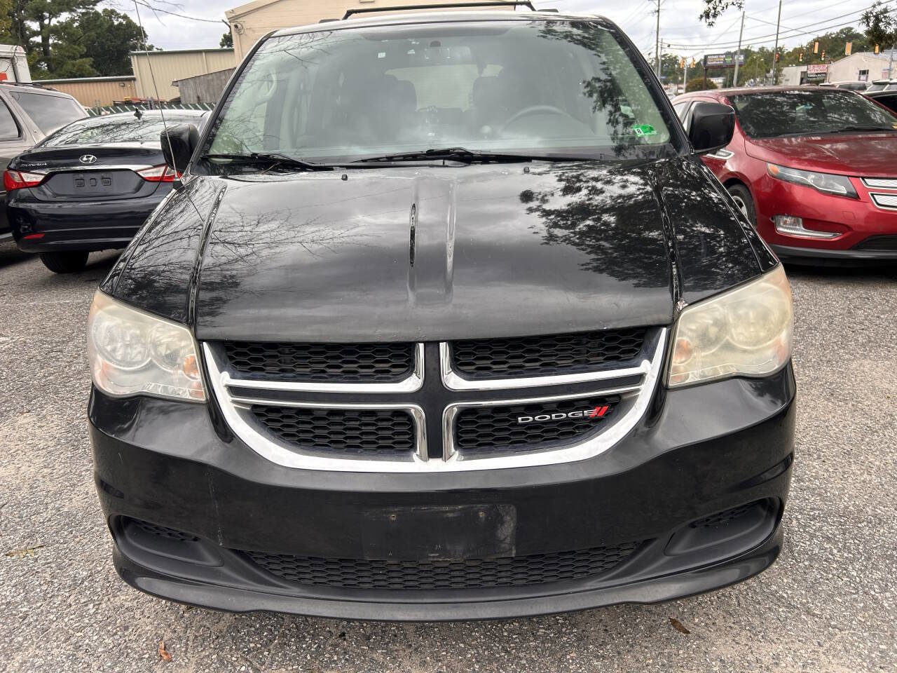 Used 2014 Dodge Grand Caravan SXT image 4