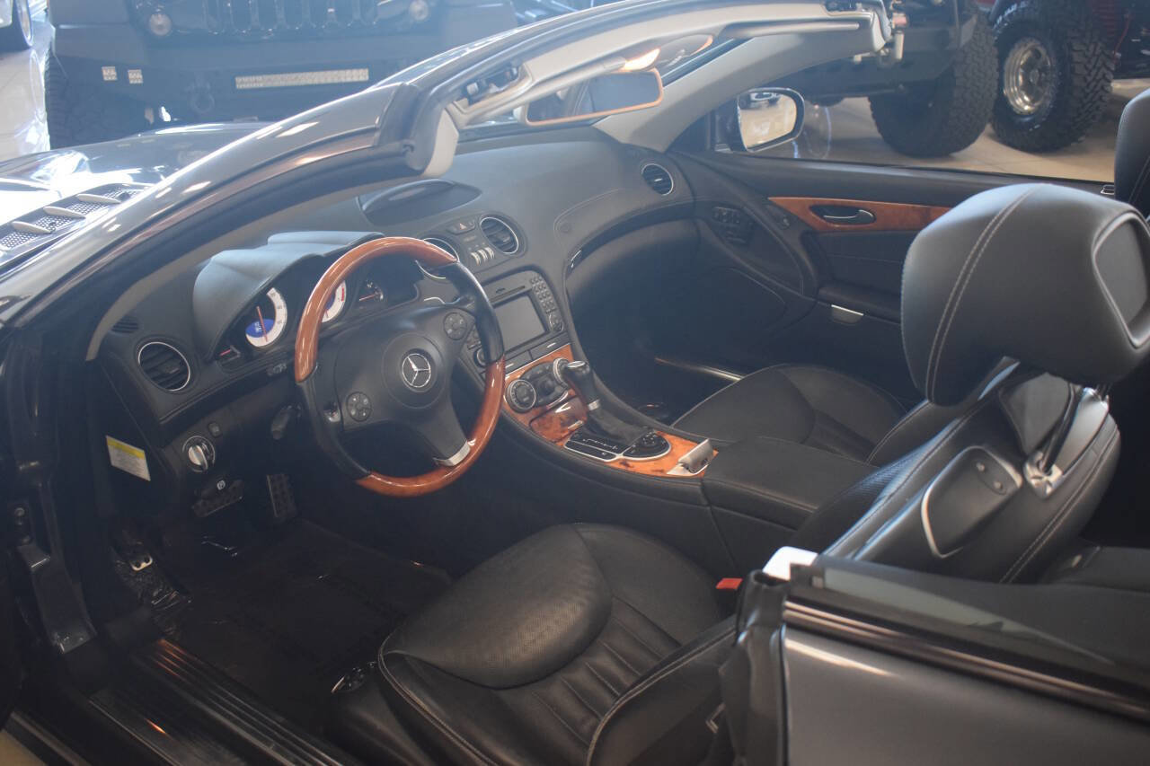Used 2012 Mercedes-Benz SL 550 image 37