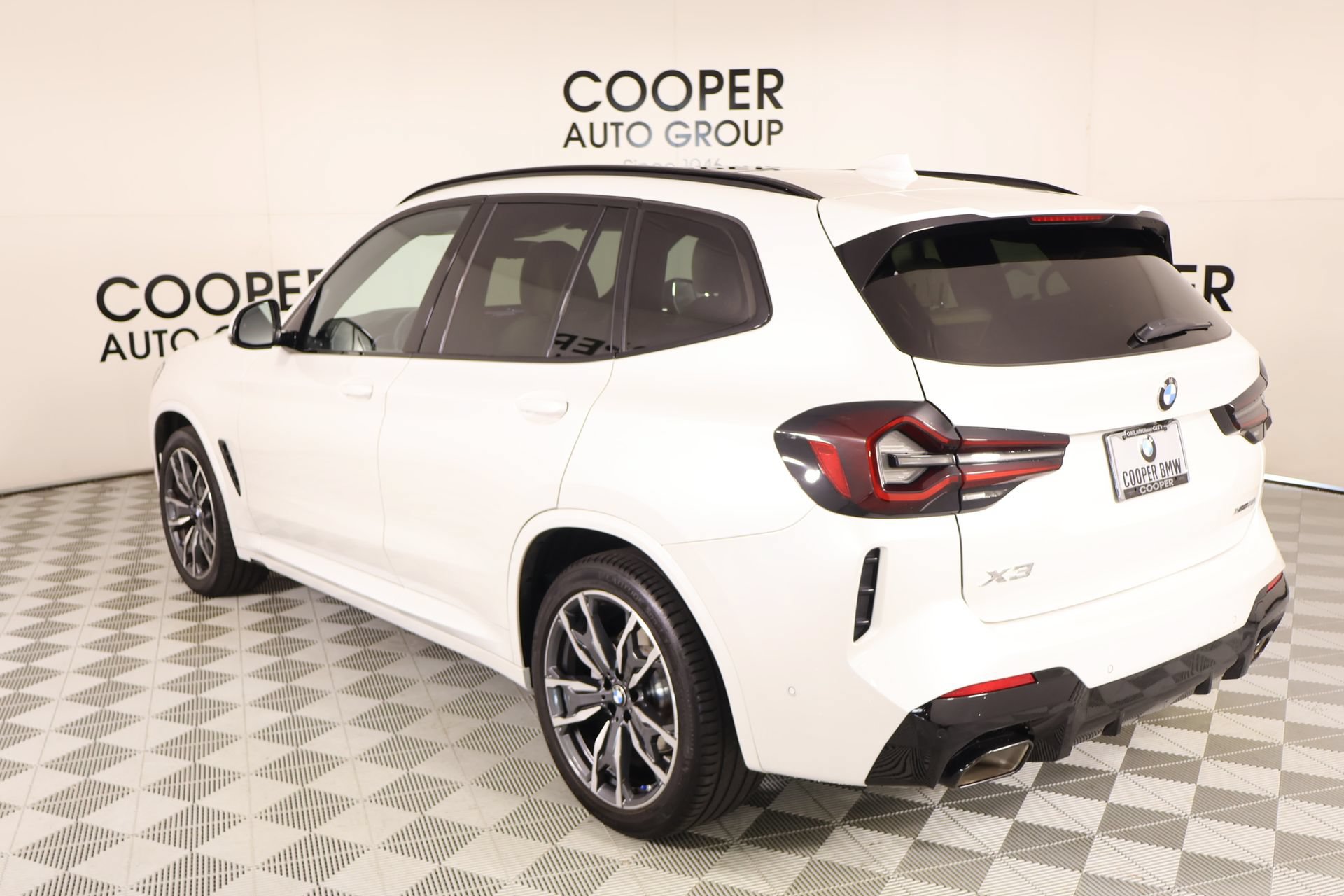 Used 2023 BMW X3 xDrive30i w/ M Sport Package AWD/4WD image 24
