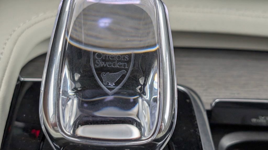 Used 2024 Volvo XC90 B6 Ultimate w/ Lounge Package image 31