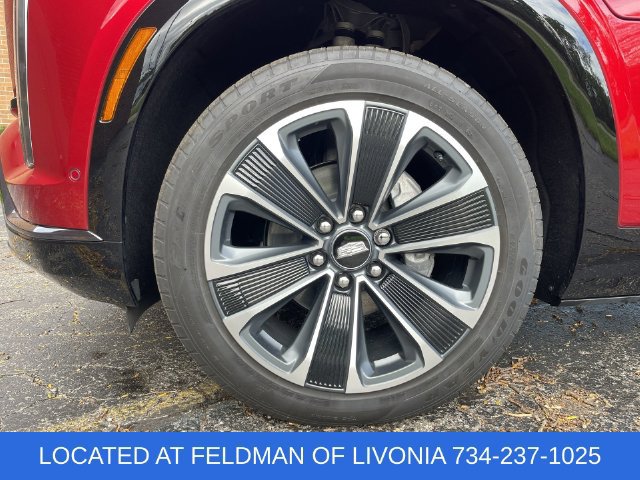 Certified 2026 Cadillac Vistiq Sport w/ LPO, Floor Liner Package AWD/4WD image 33