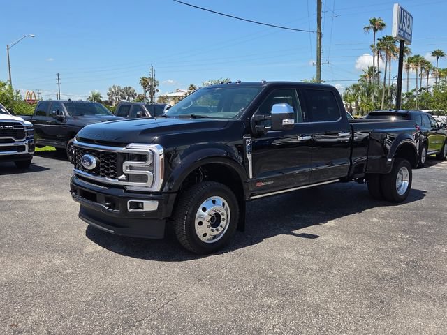 Used 2026 Ford F450 Platinum w/ Platinum Plus Package AWD/4WD image 3