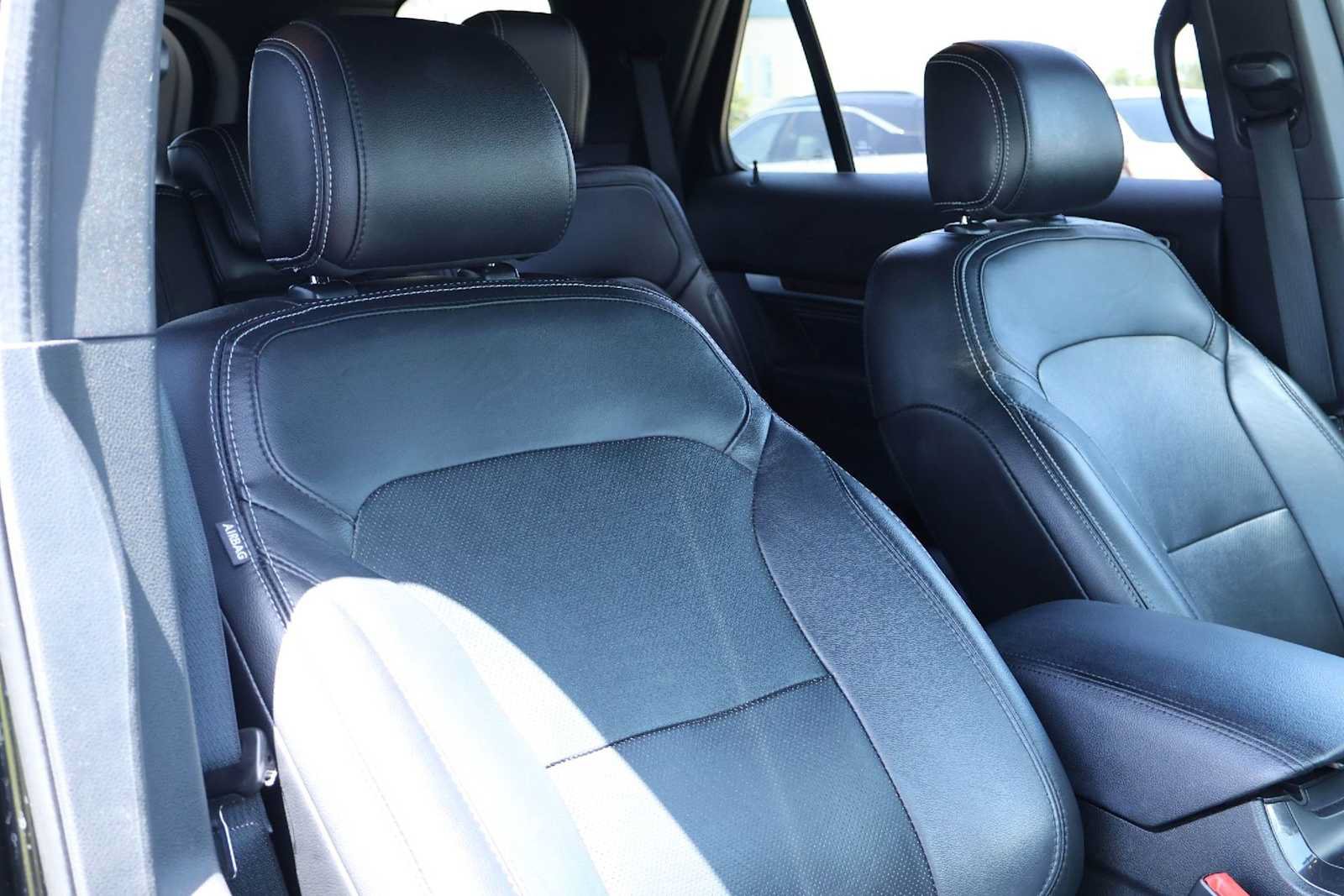 Used 2017 Ford Explorer Limited FWD image 14