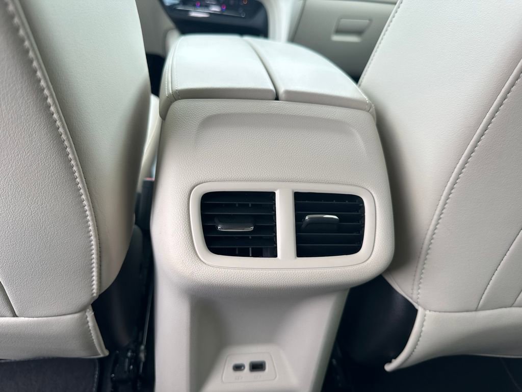 Used 2023 Buick Envision Preferred AWD/4WD image 23
