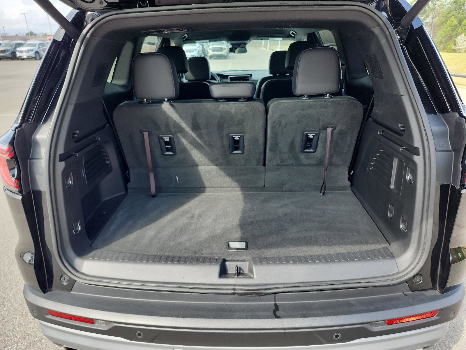 Certified 2024 GMC Acadia Elevation image 9