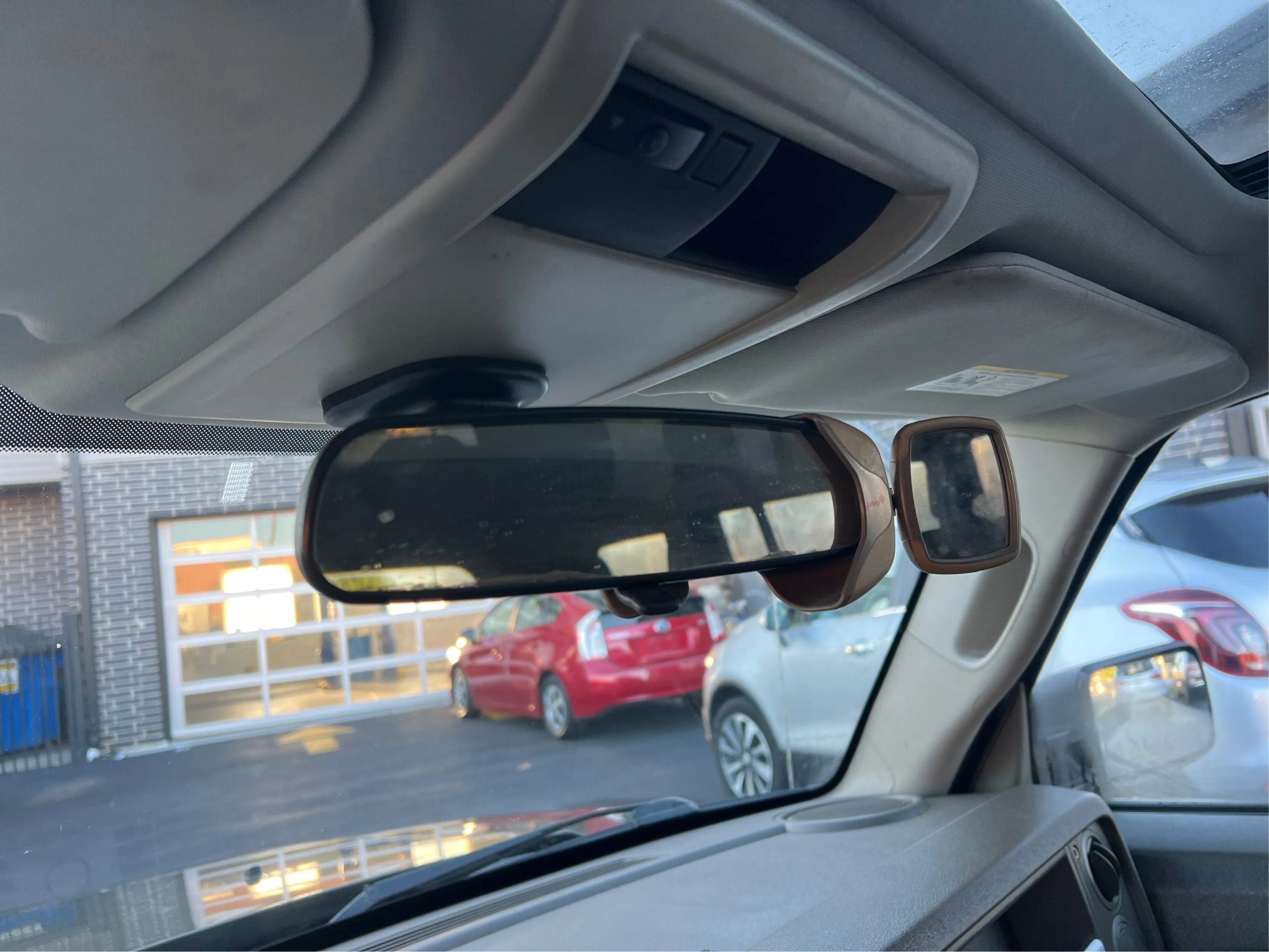 Used 2008 Jeep Commander Sport image 18