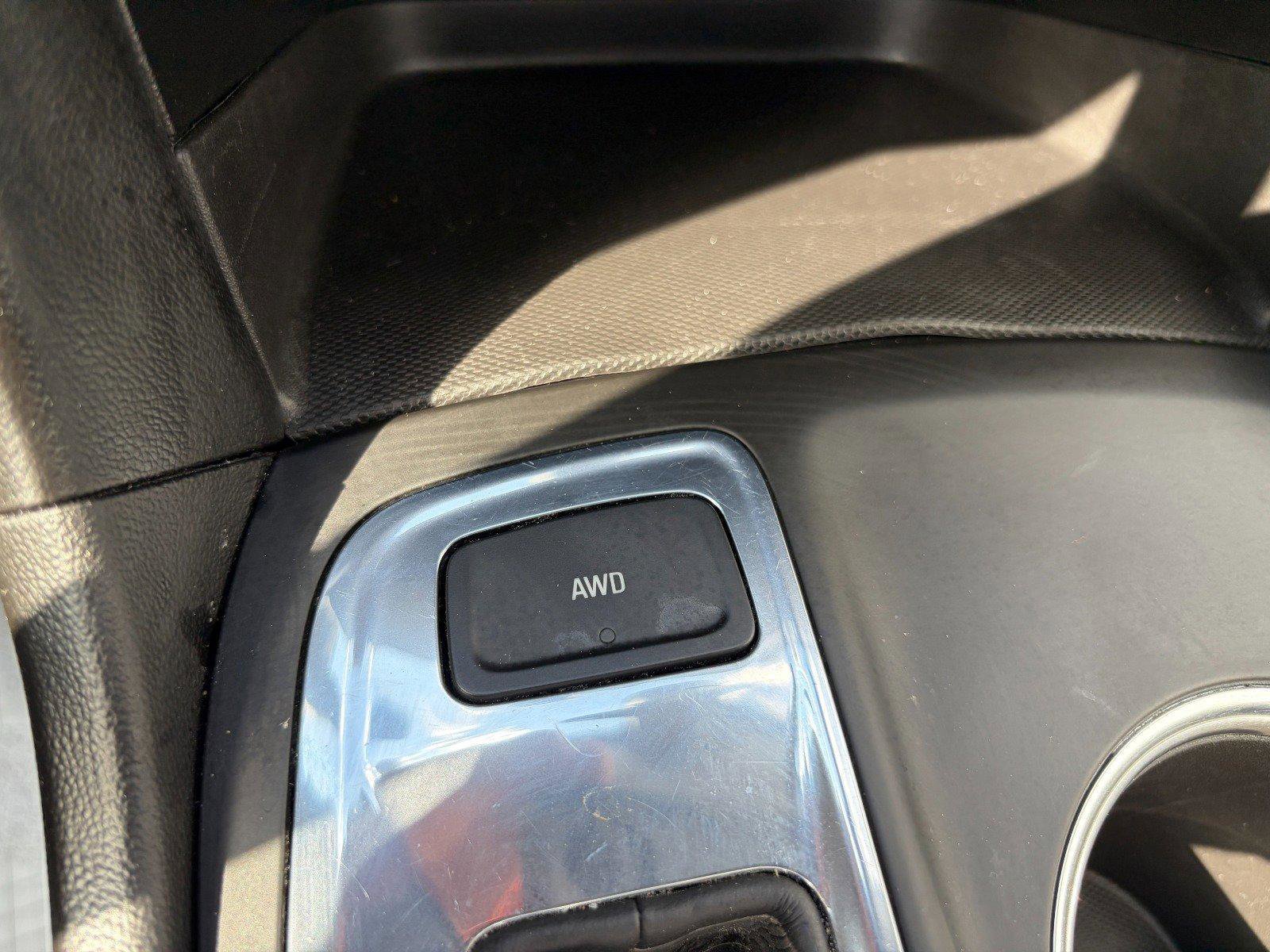 Used 2021 Chevrolet Equinox LT AWD/4WD image 16