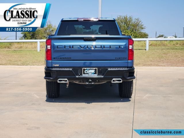 Used 2024 Chevrolet Silverado 1500 Custom Trail Boss w/ LPO, Dark Essentials Package AWD/4WD image 9