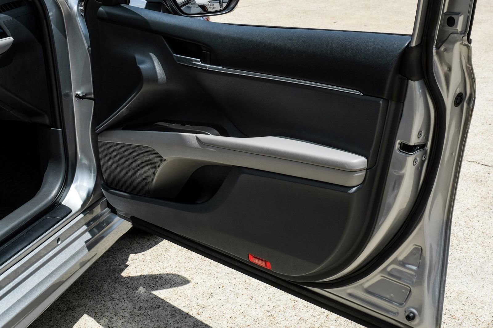 Used 2023 Toyota Camry SE FWD image 43