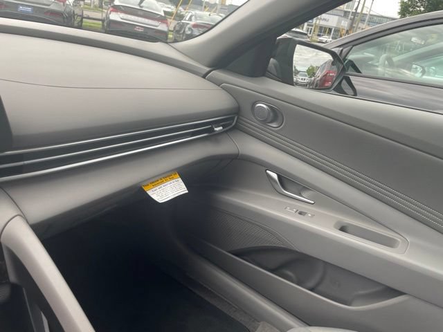 Certified 2025 Hyundai Elantra Sport w/ Cargo Package FWD image 22