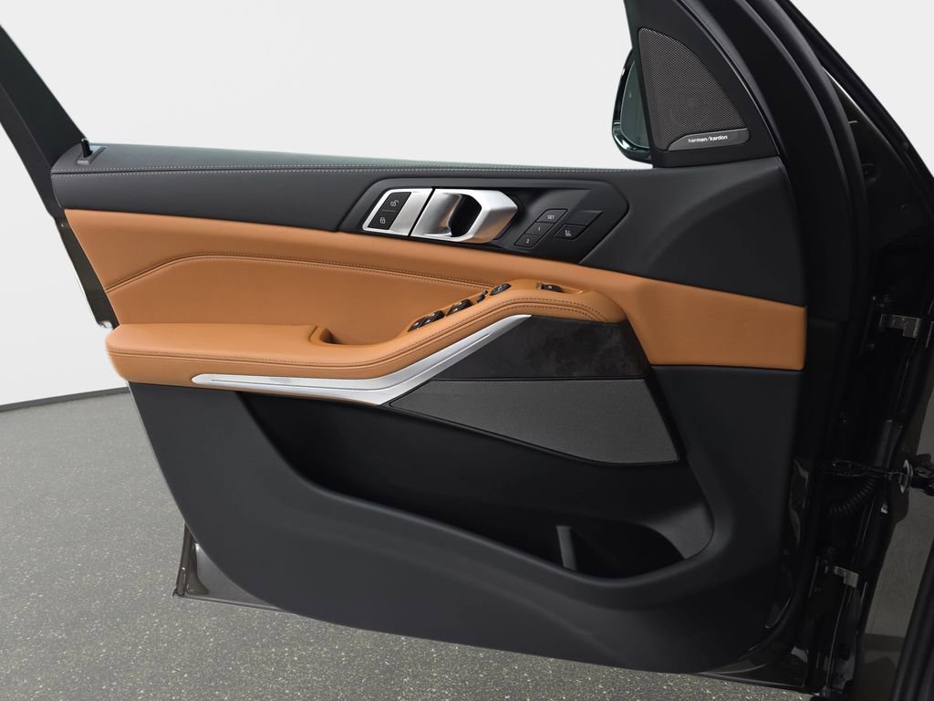 New 2026 BMW X5 xDrive40i w/ M Sport Package image 26