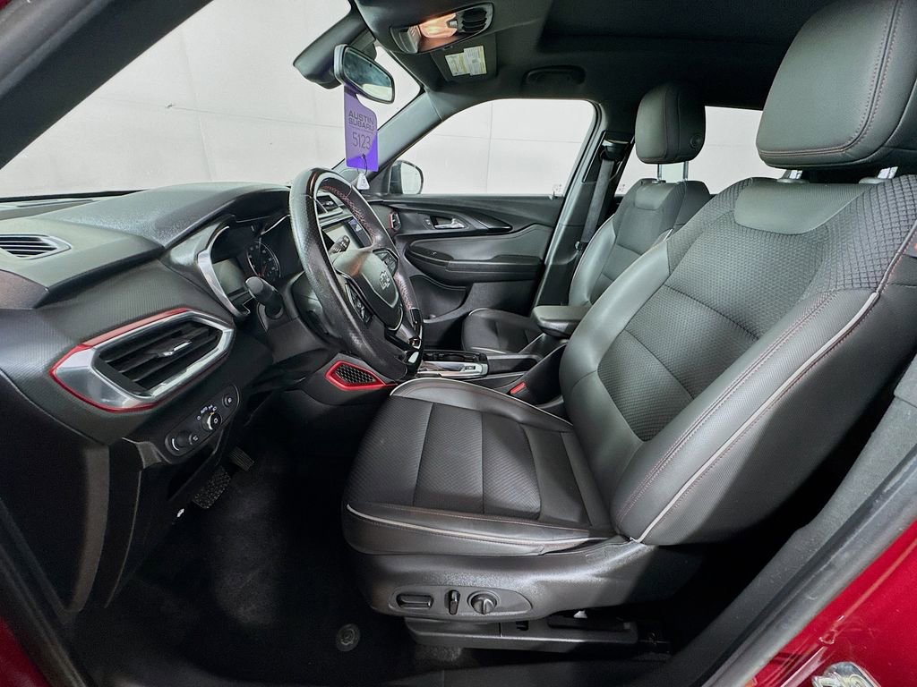 Used 2021 Chevrolet TrailBlazer RS w/ Sun and Liftgate Package image 23
