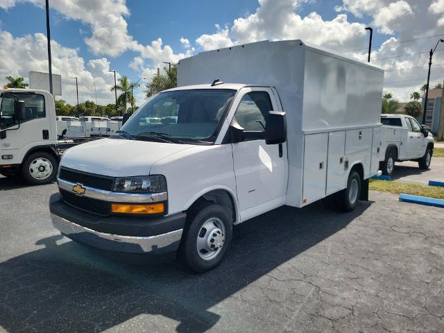 New 2025 Chevrolet Express 3500 w/ Power Convenience Package RWD image 2