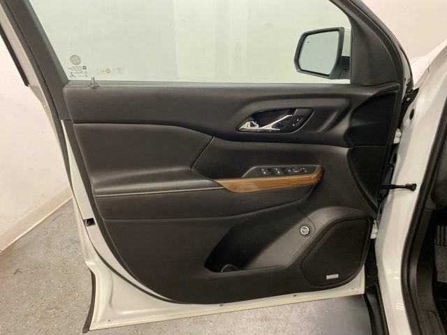 Used 2017 GMC Acadia SLE w/ Driver Alert Package I FWD image 20